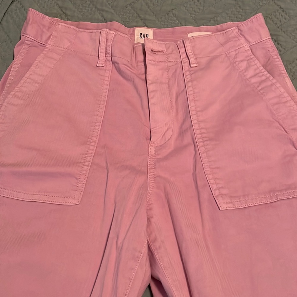 Gap & Fashion Nova 2 pairs